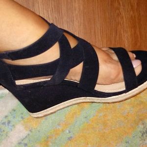 Brash Strappy Wedge Sandal Size 10